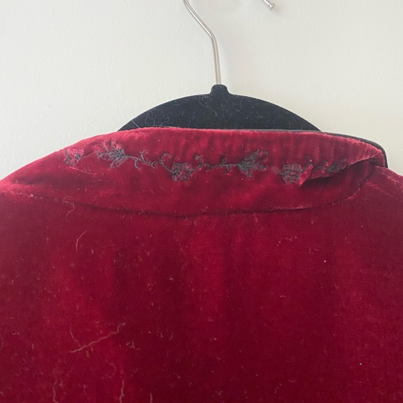 Vintage Red Velvet Jacket with Black Beading - Picture 8 of 9